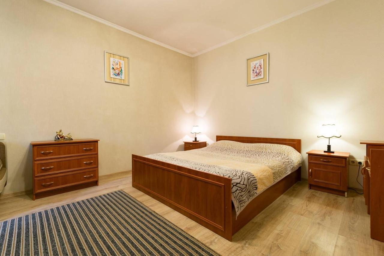 Nadezhda Apartment On Nauryzbay Batyra 37/1 Almaty Eksteriør bilde